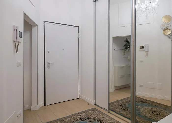 White Loft Near Duomo Orti 14